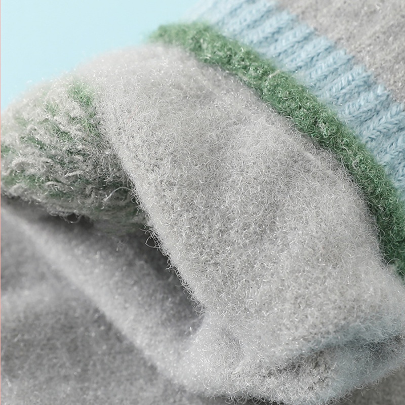 Перчатки детские с животными серые