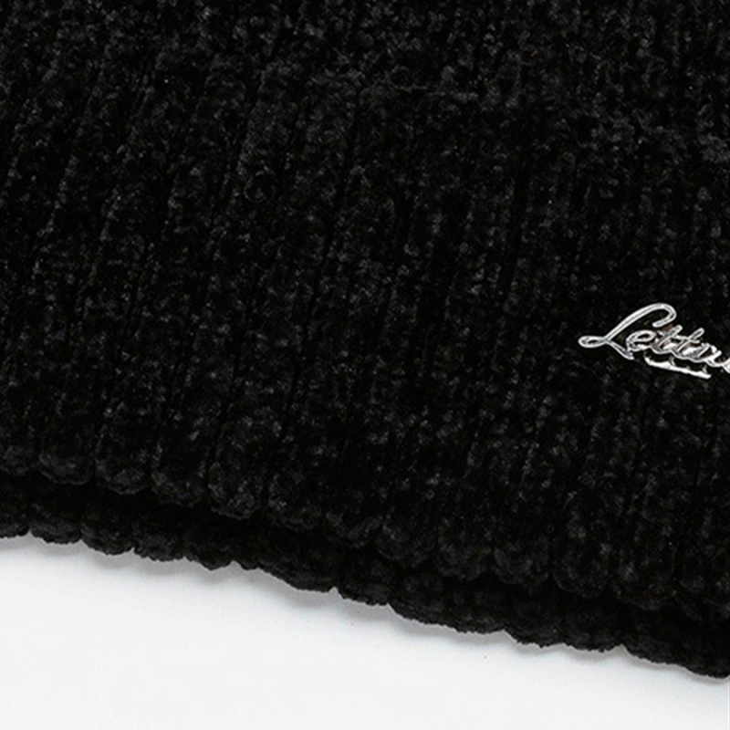 Шапка с отворотом велюр, черная